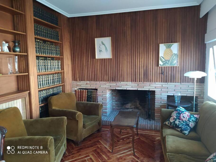 Precioso Y Espacioso Piso Ideal Para Familias. 厄尔·布尔戈·德·奥斯马 外观 照片