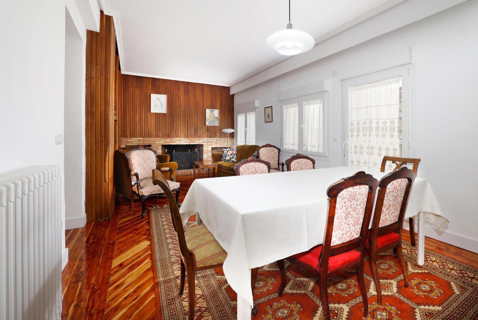 Precioso Y Espacioso Piso Ideal Para Familias. 厄尔·布尔戈·德·奥斯马 外观 照片