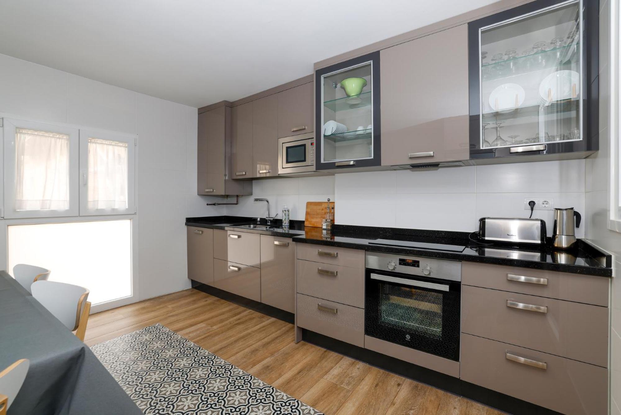 Precioso Y Espacioso Piso Ideal Para Familias. 厄尔·布尔戈·德·奥斯马 外观 照片